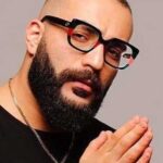 دانلود آهنگ این یابوا چی میگن مردم گشنن مگه اینا کجا چریدن!!